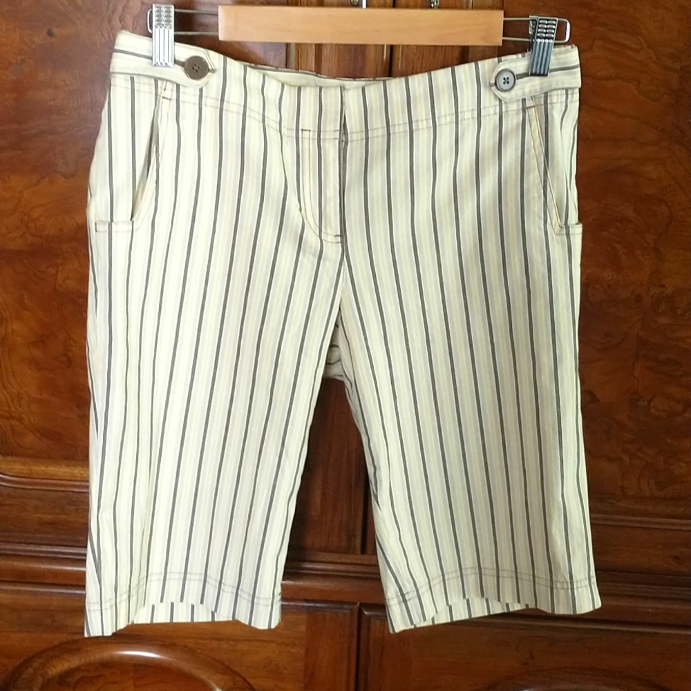 Shorts Ann Taylor Loft size 6 Rise 9" beige brown/yel